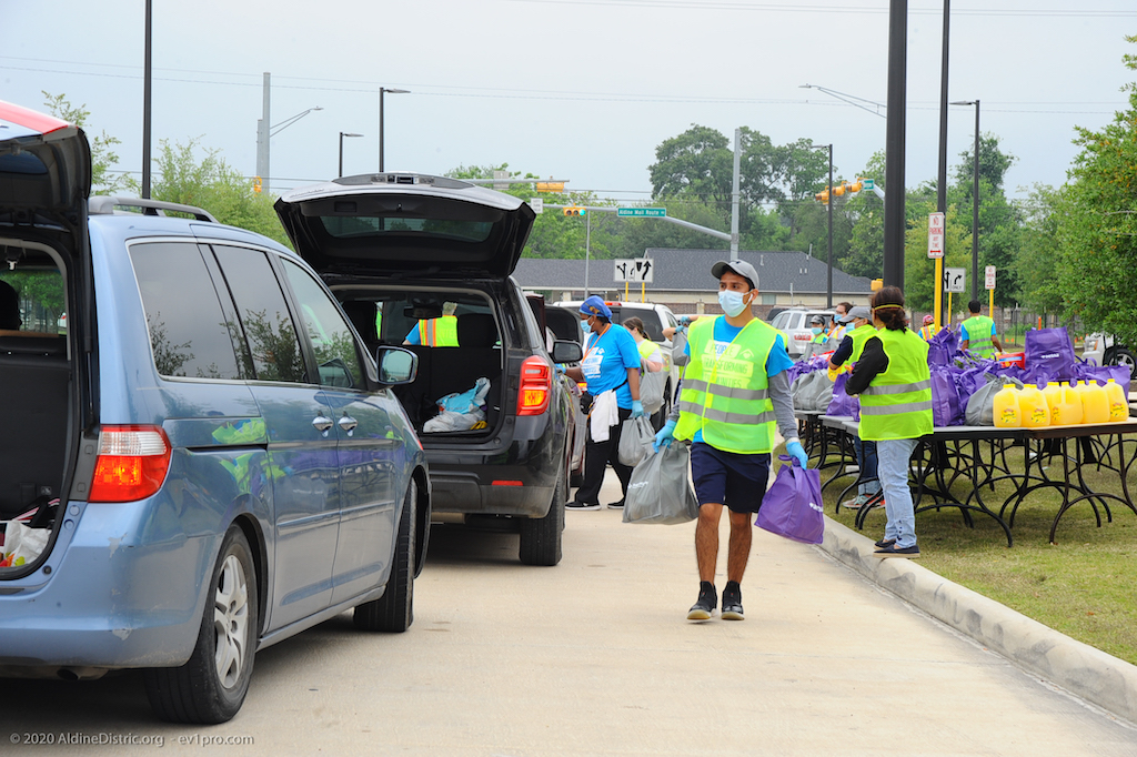 EAMD-2020-Food-drive-42