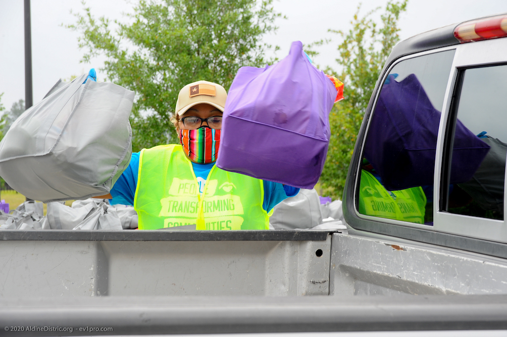 EAMD-2020-Food-drive-44