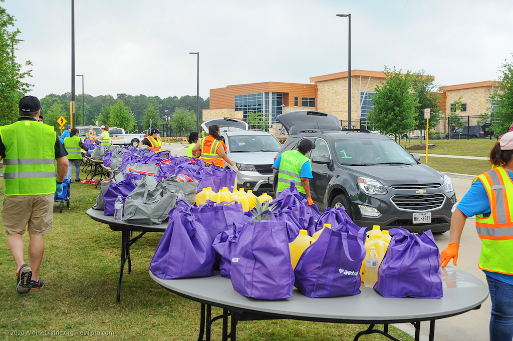 EAMD-2020-Food-drive-52